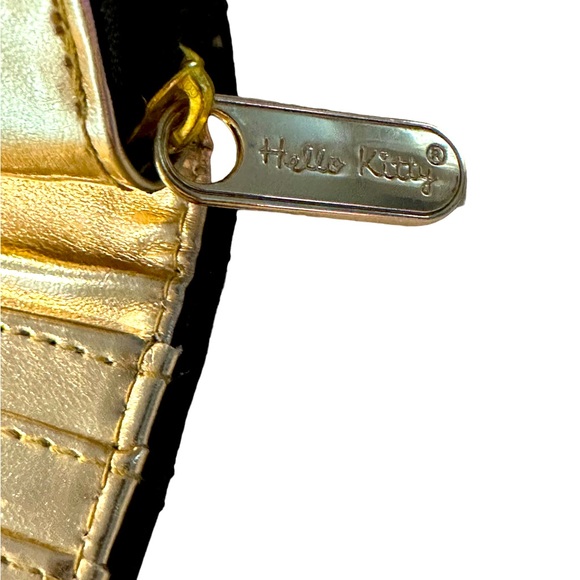 Loungefly loves Hello Kitty Black BiFold Wallet - Picture 7 of 7